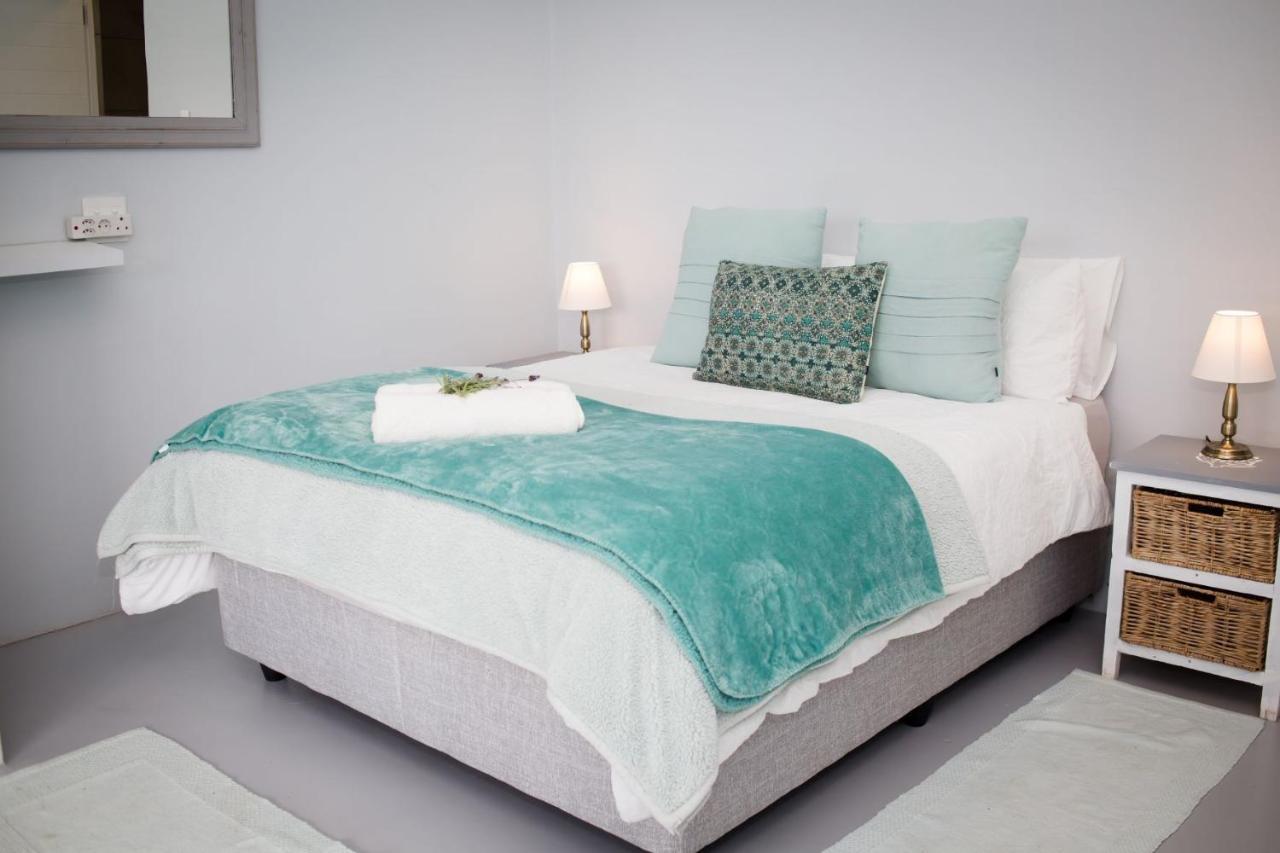 Three Feathers Cottages Langebaan Bagian luar foto