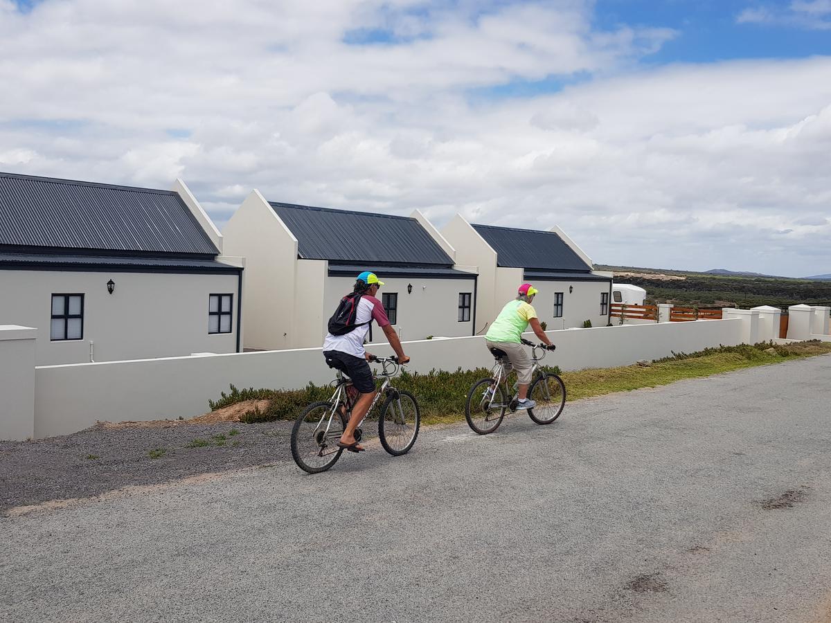 Three Feathers Cottages Langebaan Bagian luar foto