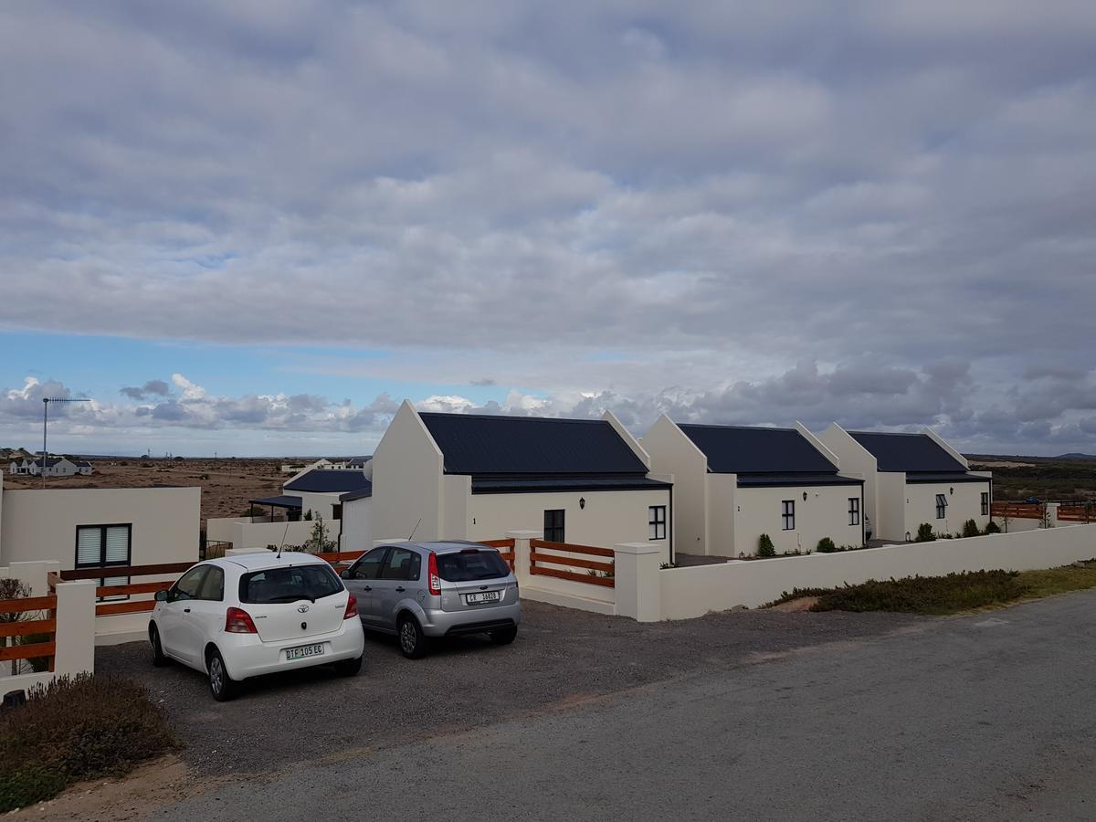 Three Feathers Cottages Langebaan Bagian luar foto