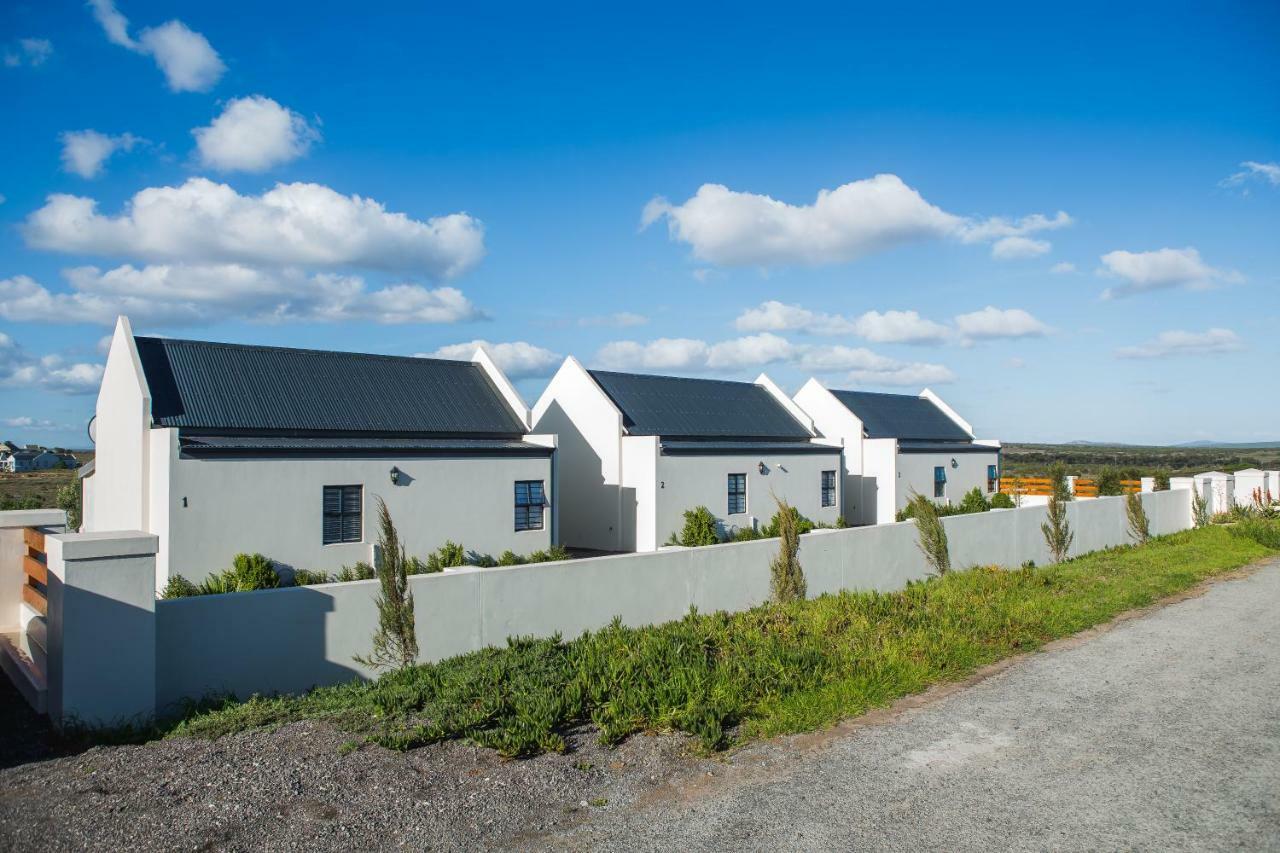 Three Feathers Cottages Langebaan Bagian luar foto