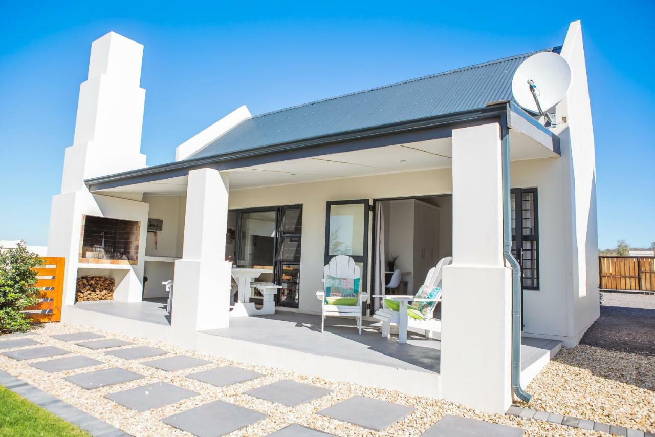 Three Feathers Cottages Langebaan Bagian luar foto