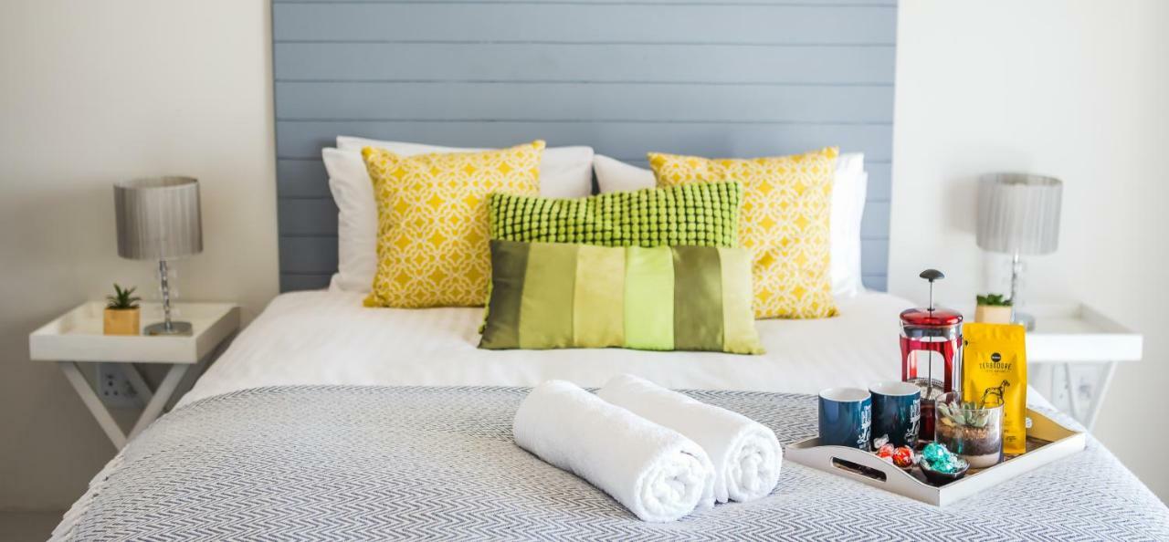 Three Feathers Cottages Langebaan Bagian luar foto