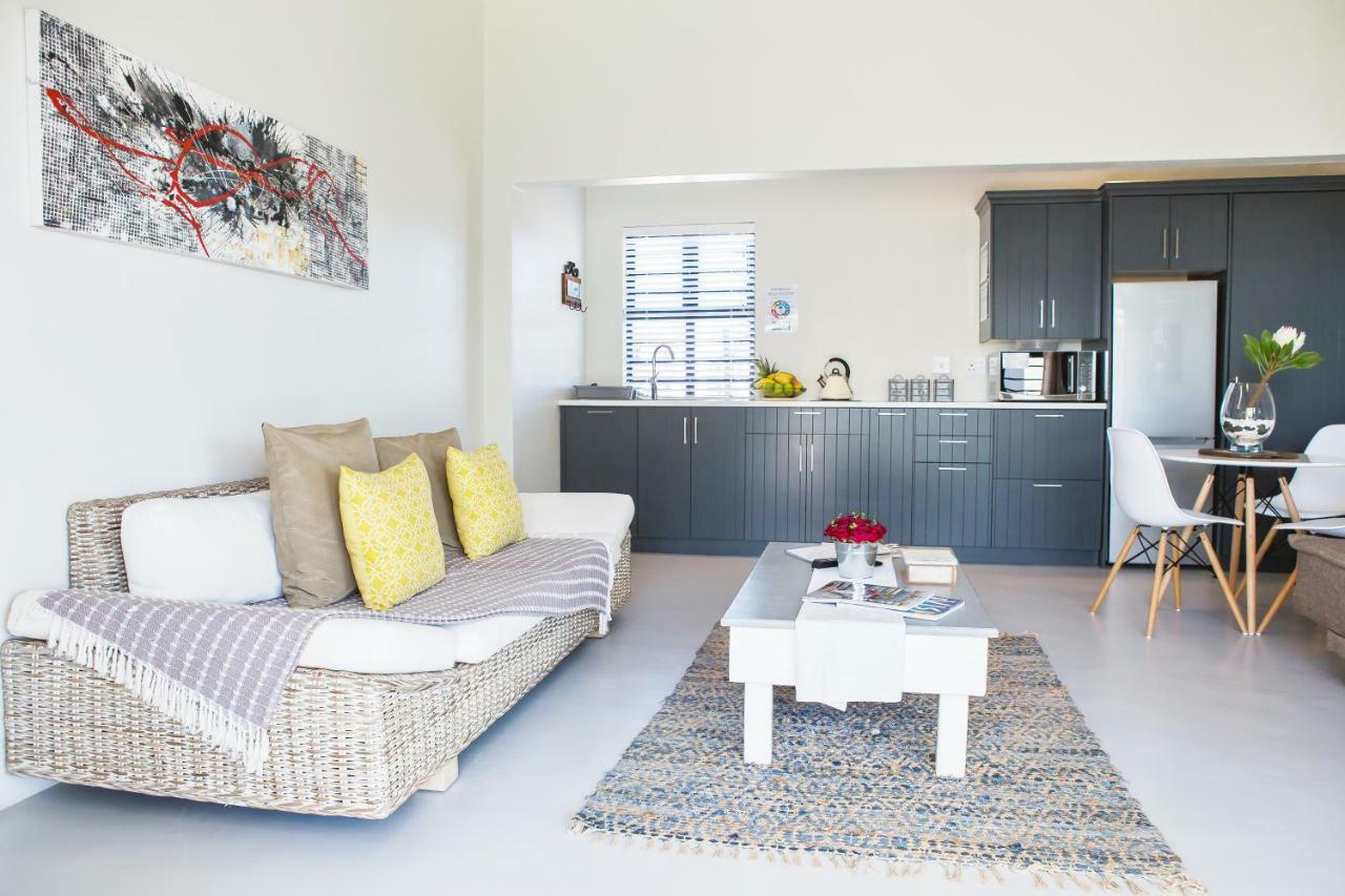 Three Feathers Cottages Langebaan Bagian luar foto