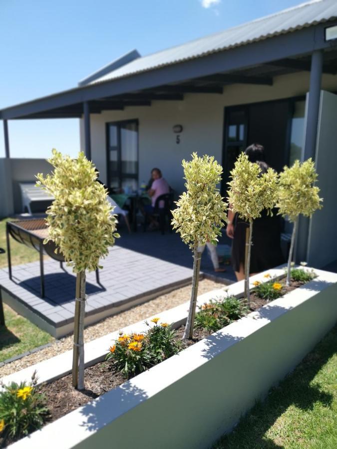 Three Feathers Cottages Langebaan Bagian luar foto